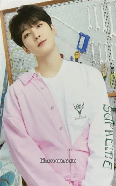 Wonwoo 2023 7TH SVT IN CARAT LAND Photocard - SEVENTEEN - SEVENTEEN K-pop photocard