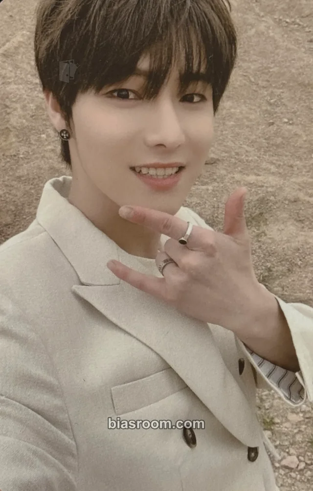 ONEWE - Yonghoon - One Album album photocard