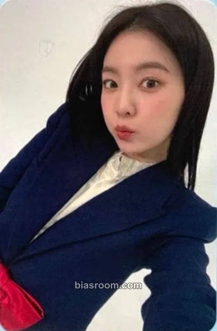 Irene Tilt Photocard - Red Velvet - Red Velvet K-pop photocard