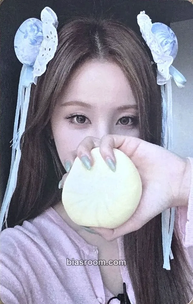 Belle Who Is She Photocard - KISS OF LIFE - KISS OF LIFE K-pop photocard