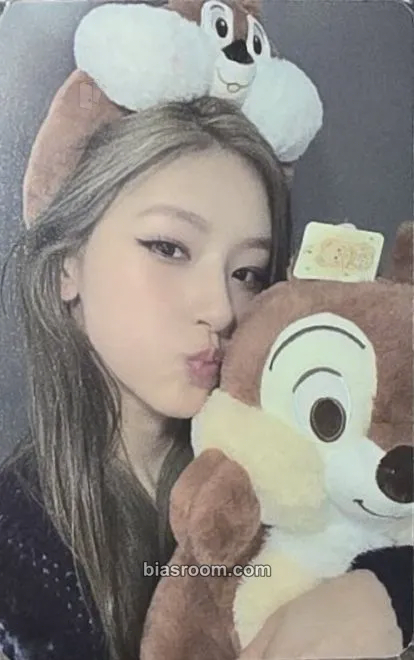 Haneul Who Is She Photocard - KISS OF LIFE - KISS OF LIFE K-pop photocard