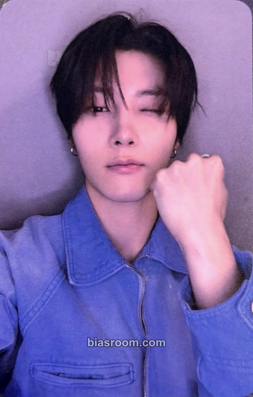 Riaan The First Wave Photocard - hrtz.wav - hrtz.wav K-pop photocard
