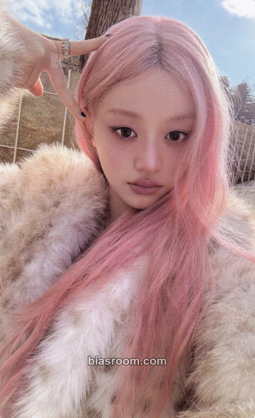 Minju MAMIHLAPINATAPAI Photocard - ILLIT - ILLIT K-pop photocard