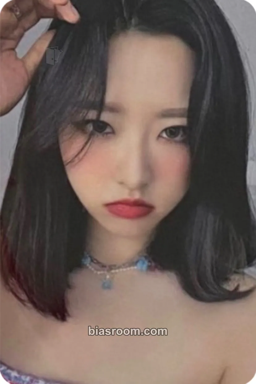 HyeJu LOOK:NA Hobbyplanet: Season 1 MD Photocard - LOONA - LOONA K-pop photocard