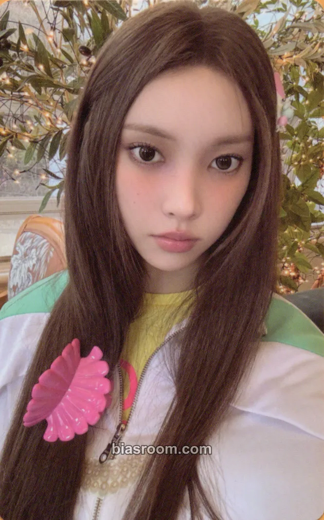 Yunah MAMIHLAPINATAPAI Photocard - ILLIT - ILLIT K-pop photocard