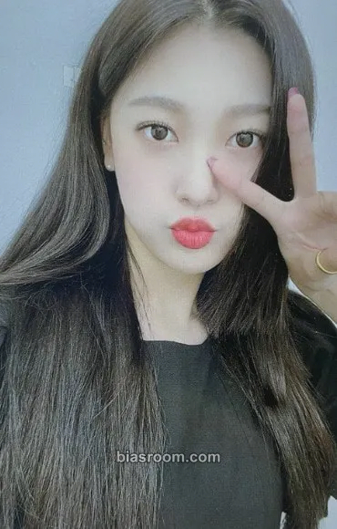 Choerry LOONA 2nd On-Wave Concert: LOONATHEWORLD : & Photocard - LOONA - LOONA K-pop photocard