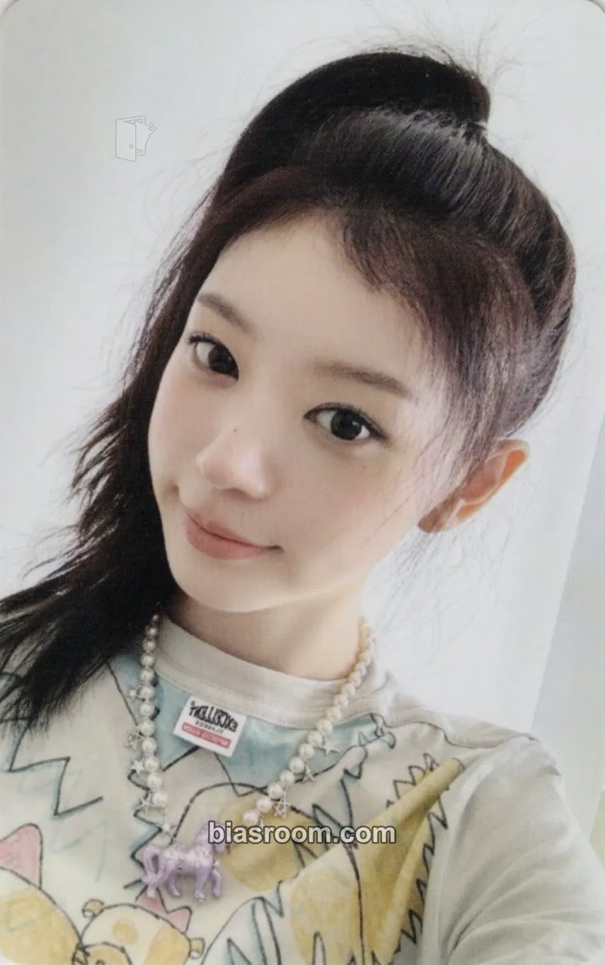 Moka MAMIHLAPINATAPAI Photocard - ILLIT - ILLIT K-pop photocard