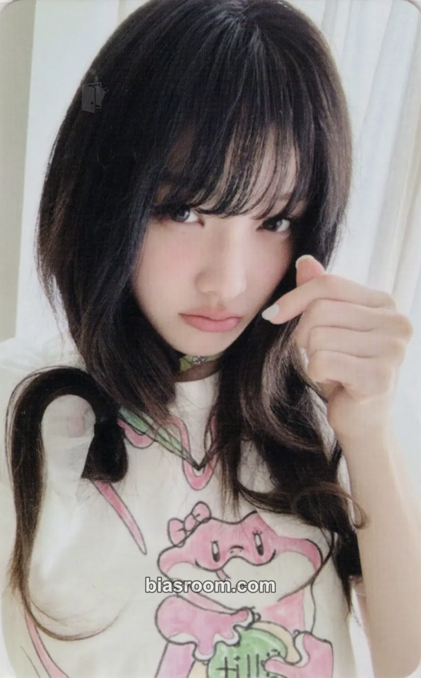 Iroha MAMIHLAPINATAPAI Photocard - ILLIT - ILLIT K-pop photocard