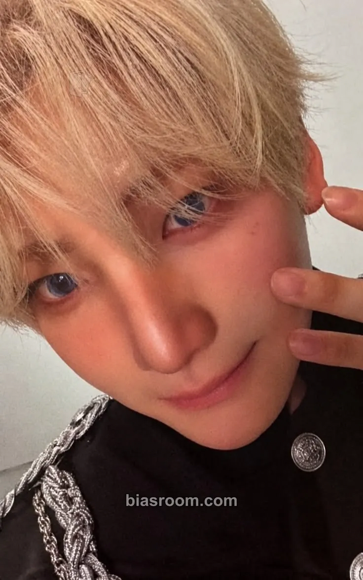 Yuma We on Fire Photocard - &TEAM - &TEAM K-pop photocard