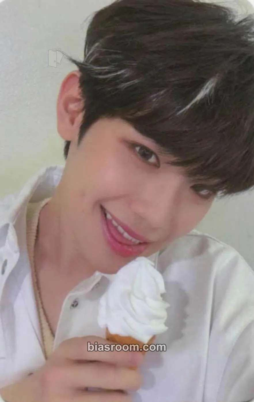 Taerae You Had Me at Hello Photocard - ZEROBASEONE - ZEROBASEONE K-pop photocard