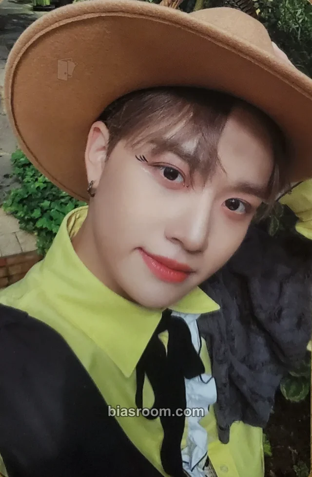 MCND - BIC - X10 Album album photocard