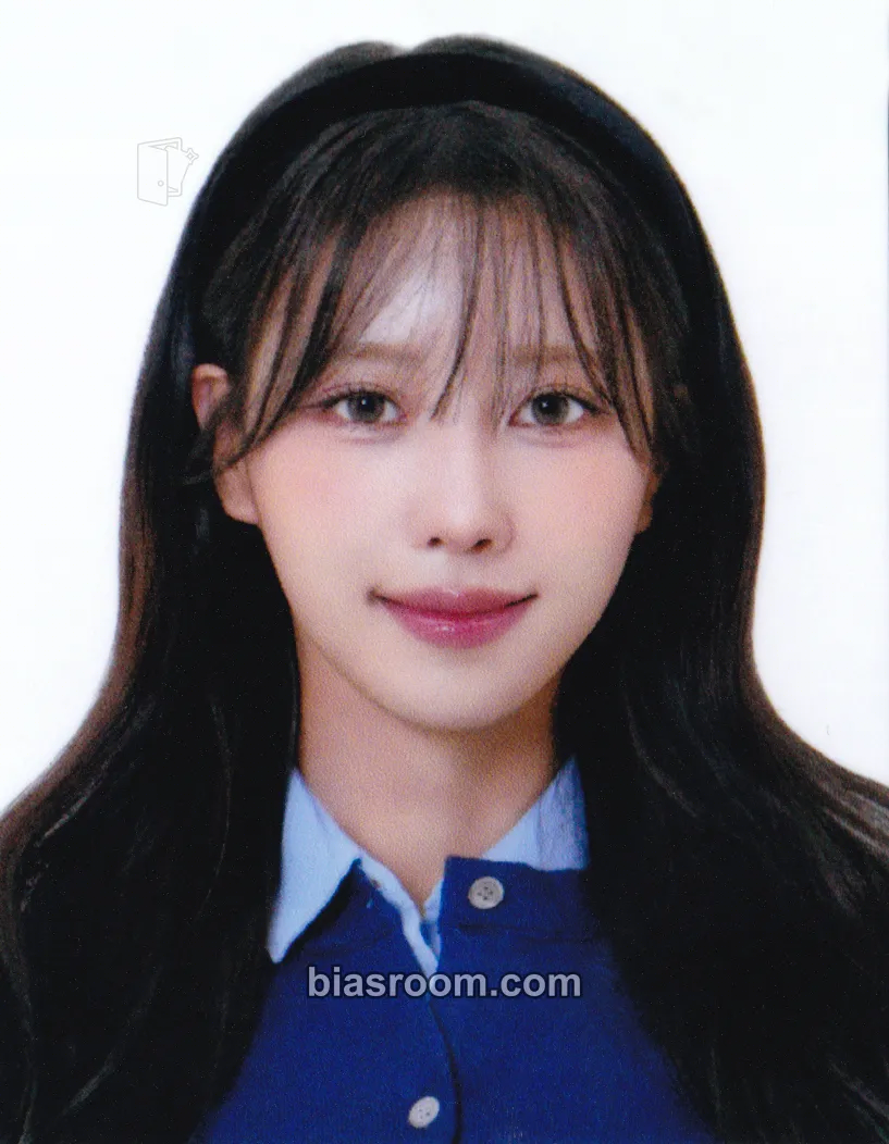 Mijoo 2025 Season's Greetings Photocard - Lovelyz - Lovelyz K-pop photocard