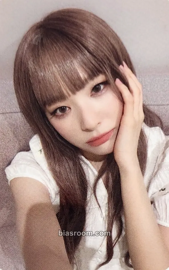 Seulgi Tilt Photocard - Red Velvet - Red Velvet K-pop photocard