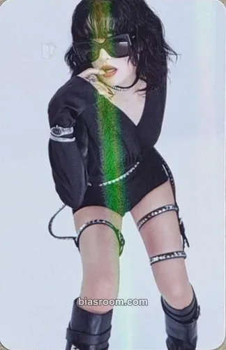 Seulgi Tilt Photocard - Red Velvet - Red Velvet K-pop photocard