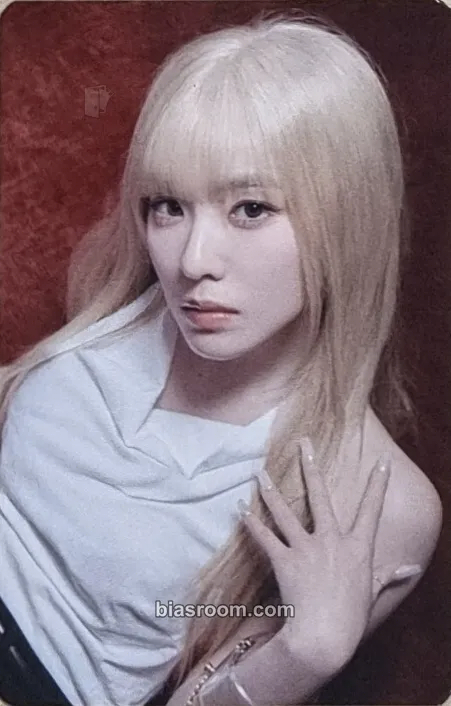 Irene Tilt Photocard - Red Velvet - Red Velvet K-pop photocard