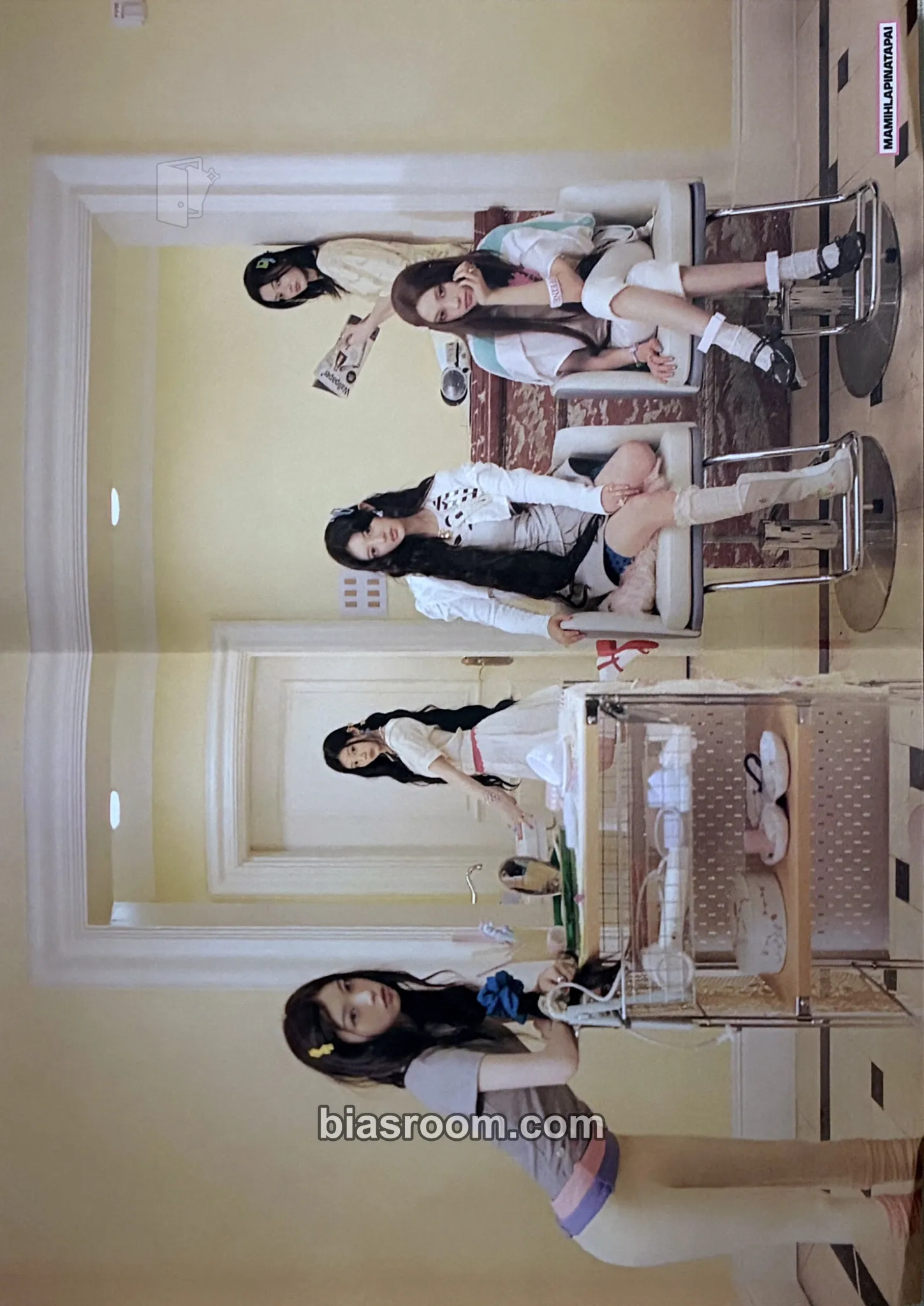 MAMIHLAPINATAPAI Photocard - ILLIT - ILLIT K-pop photocard