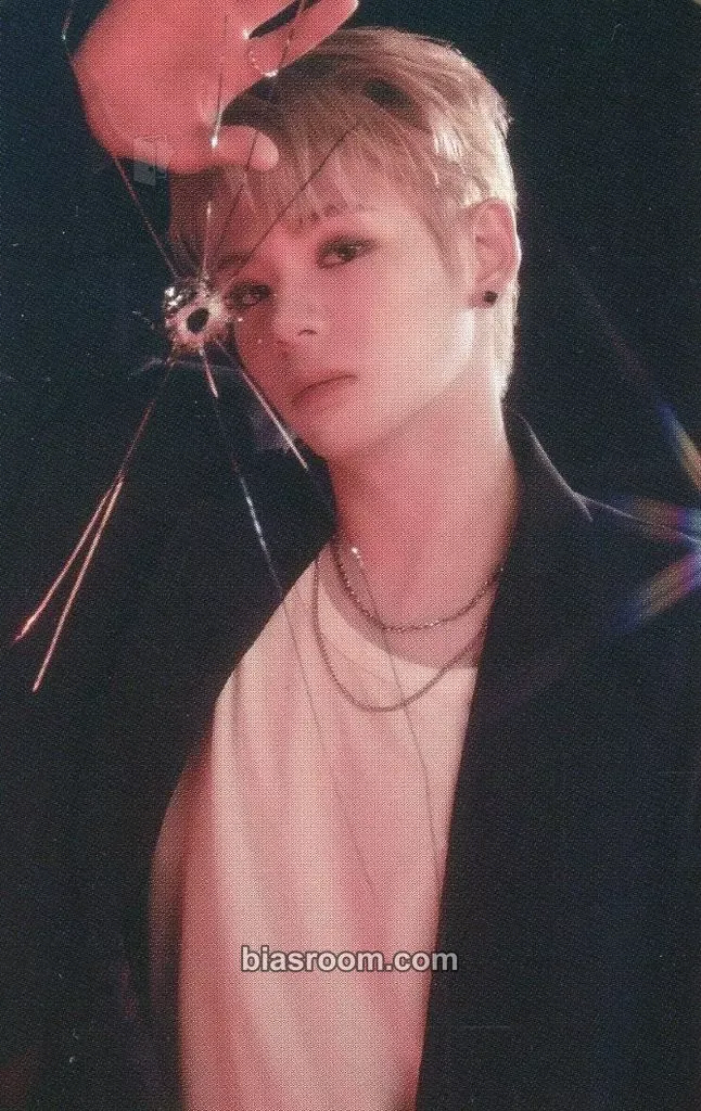 Mun Junghyun Target: ME Photocard - EVNNE - EVNNE K-pop photocard