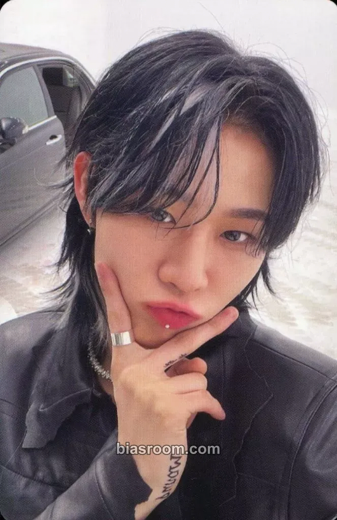 Ji Yunseo Un: SEEN Photocard - EVNNE - EVNNE K-pop photocard