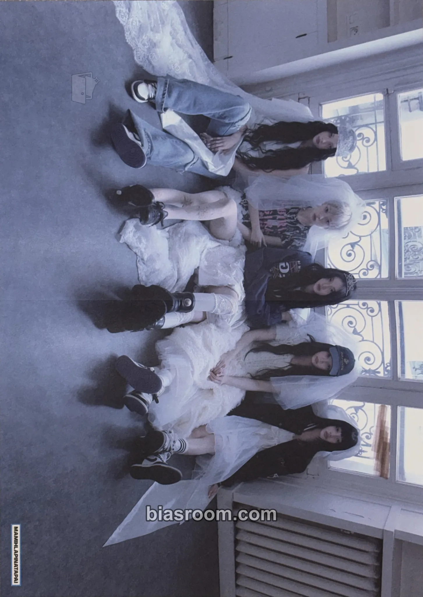 MAMIHLAPINATAPAI Photocard - ILLIT - ILLIT K-pop photocard