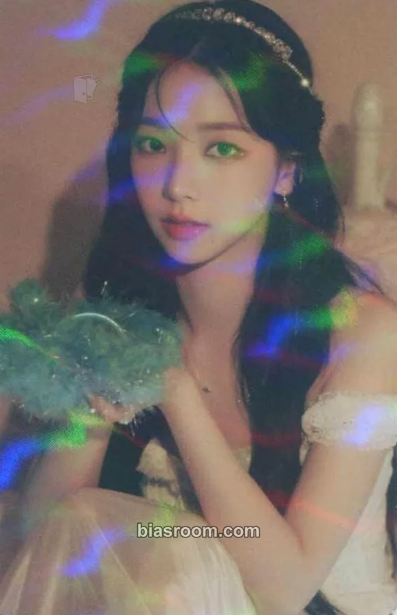 Karina Season's Greetings (2023) Photocard - aespa - aespa K-pop photocard