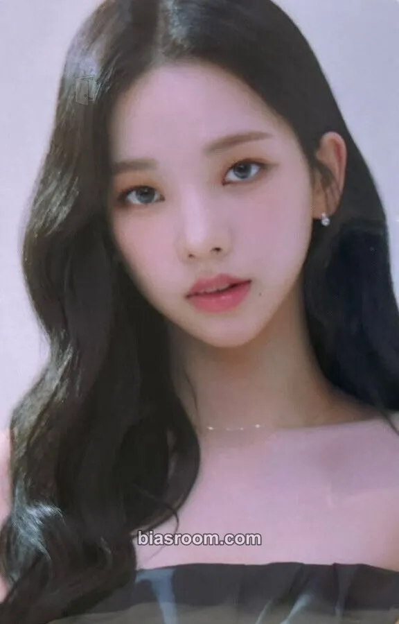 Karina Aespa x Alluring Atelier Photocard - aespa - aespa K-pop photocard