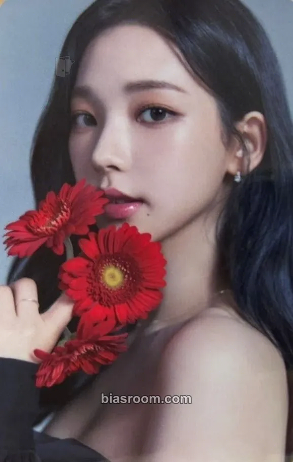 Karina Aespa x Alluring Atelier Photocard - aespa - aespa K-pop photocard