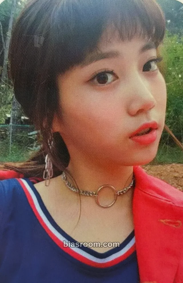 DIA - Jueun - Present Album album photocard good morning version good evening version good night version
