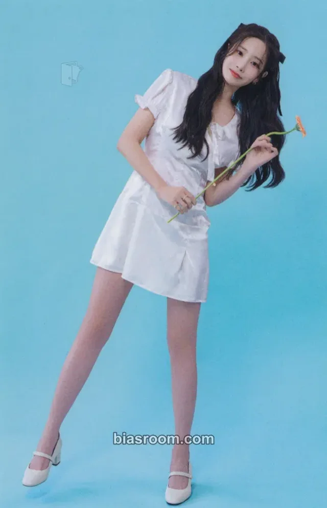 Yoo Jiae - Jiae - DELIGHT: Summer Rain Event trading card C version