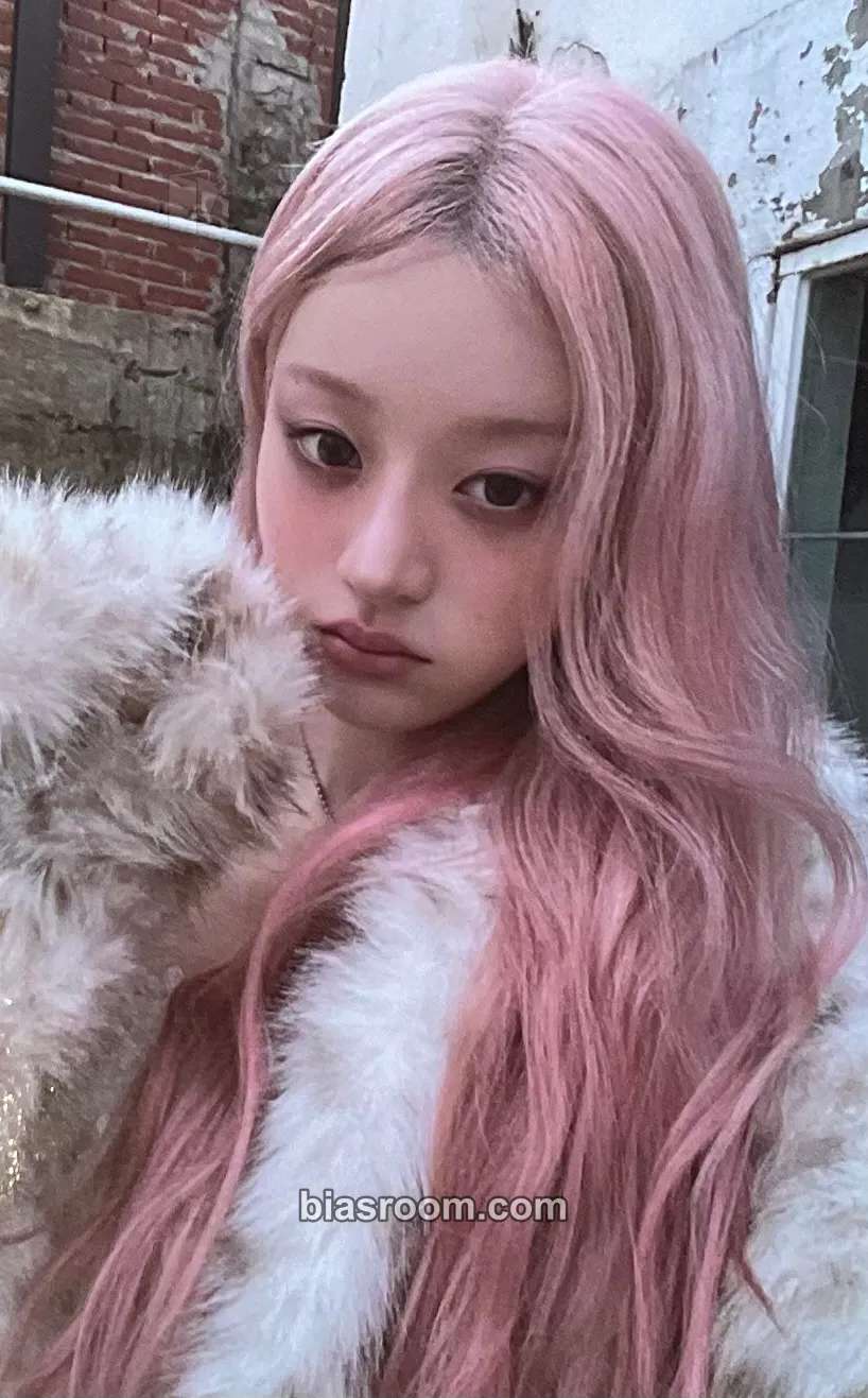 Minju MAMIHLAPINATAPAI Photocard - ILLIT - ILLIT K-pop photocard