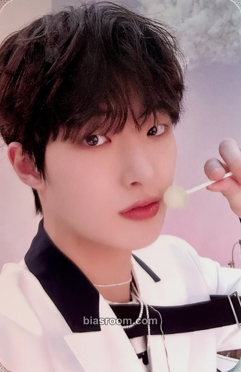 Mingi ANITEEZ IN ILLUSION Photocard - ATEEZ - ATEEZ K-pop photocard