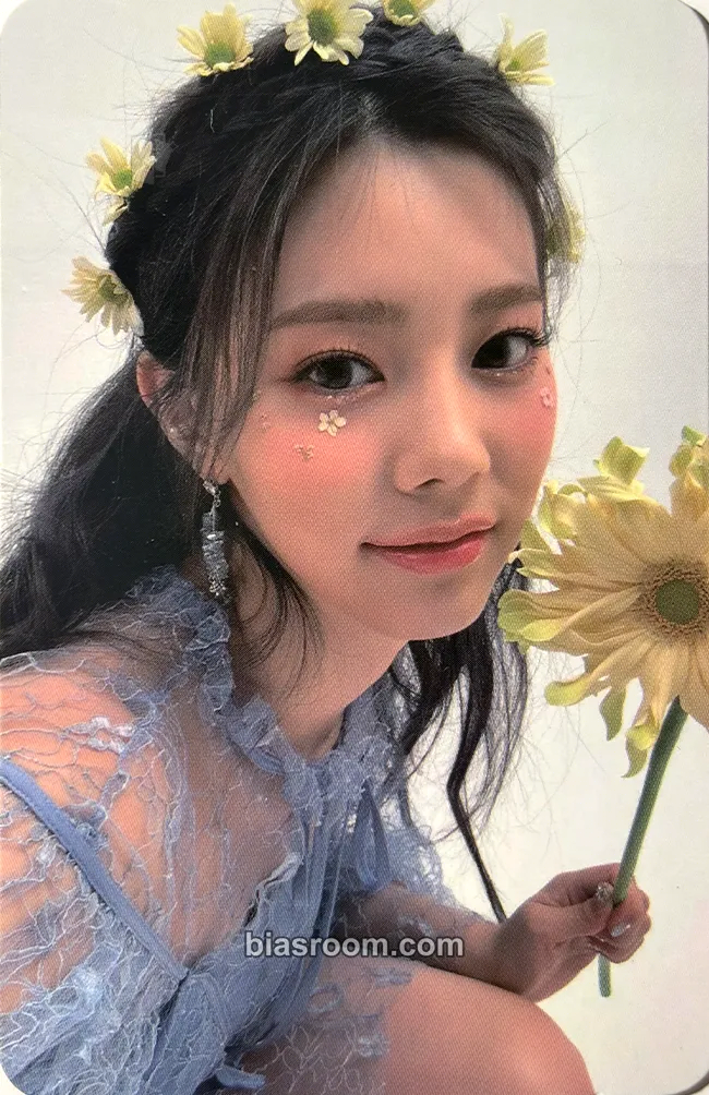 Eunchae Flower 4 Seasons Photocard - DIA - DIA K-pop photocard