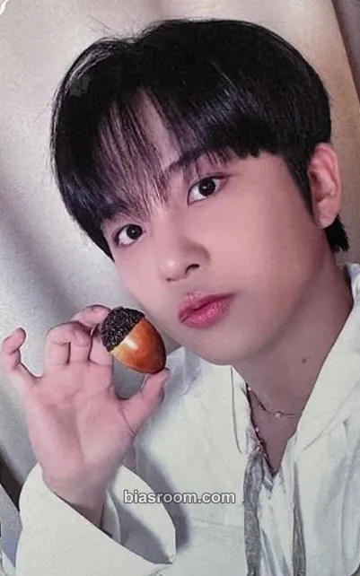 Jongho GOLDEN HOUR : Part.2 Photocard - ATEEZ - ATEEZ K-pop photocard