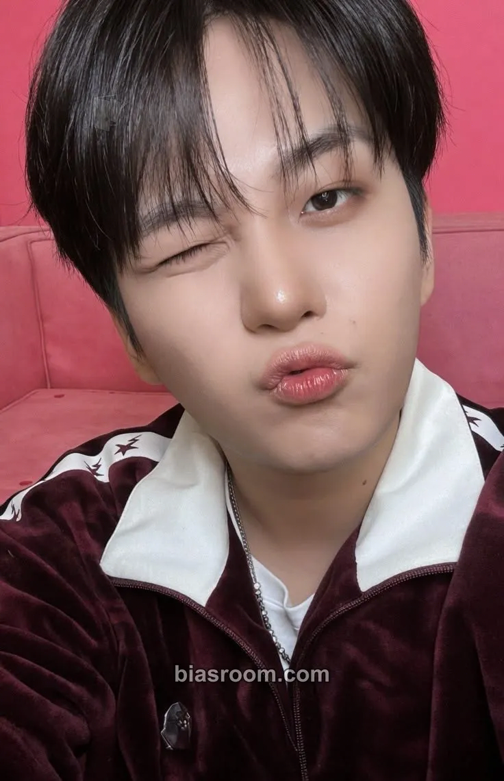 Jongho ANITEEZ IN COLOR Photocard - ATEEZ - ATEEZ K-pop photocard