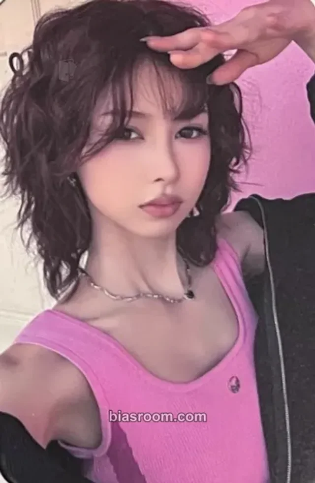 AtHeart - Michi - Butterfly Doors Album merch photocard