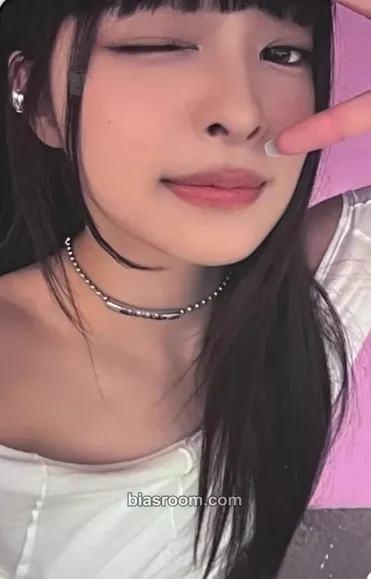 Nahyun Butterfly Doors Photocard - AtHeart - AtHeart K-pop photocard