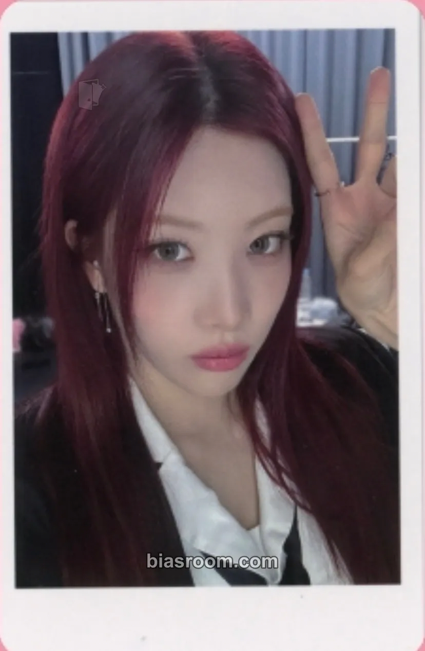 Kim Lip Club Icarus Photocard - ARTMS - ARTMS K-pop photocard