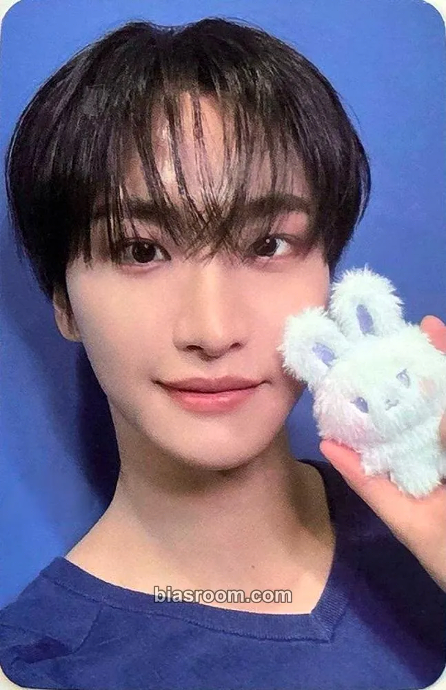Seonghwa ANITEEZ IN COLOR Photocard - ATEEZ - ATEEZ K-pop photocard