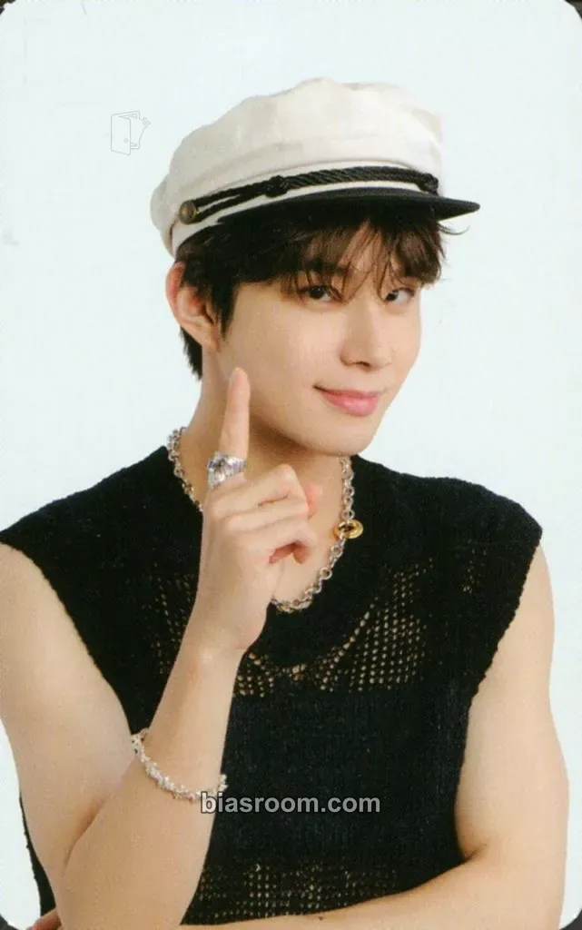 Jungwoo 2023 Season’s Greetings Photocard - NCT 127 - NCT 127 K-pop photocard