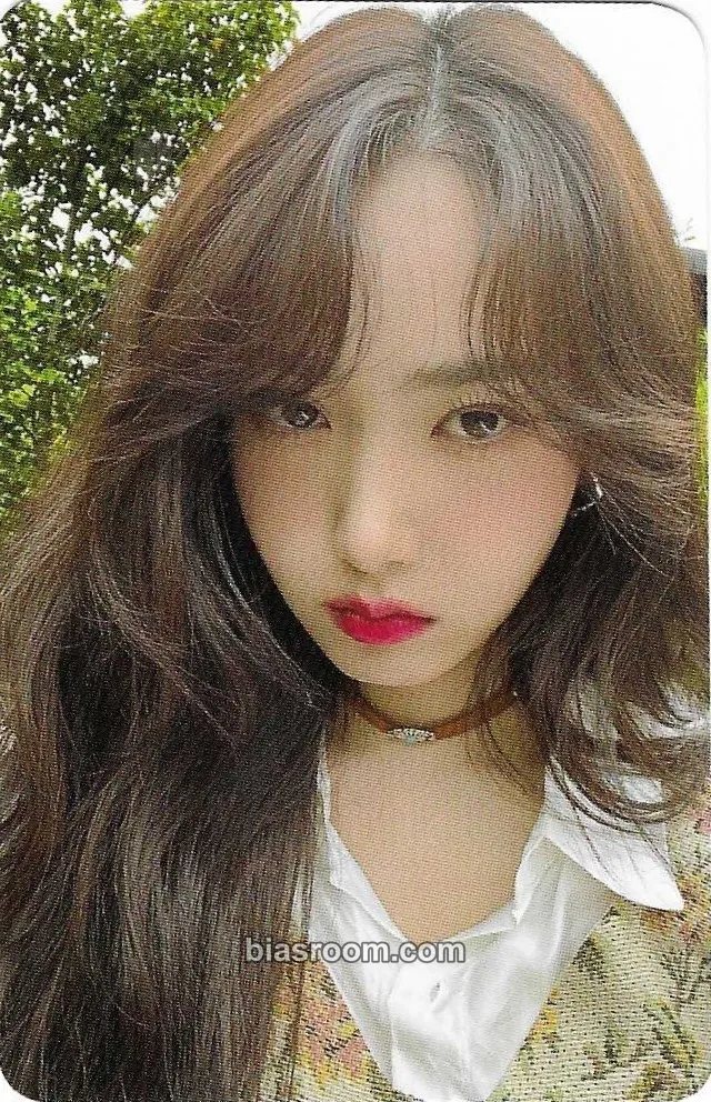 SinB A Vivacious Girls Club 2023 Season's Greetings Photocard - VIVIZ - VIVIZ K-pop photocard