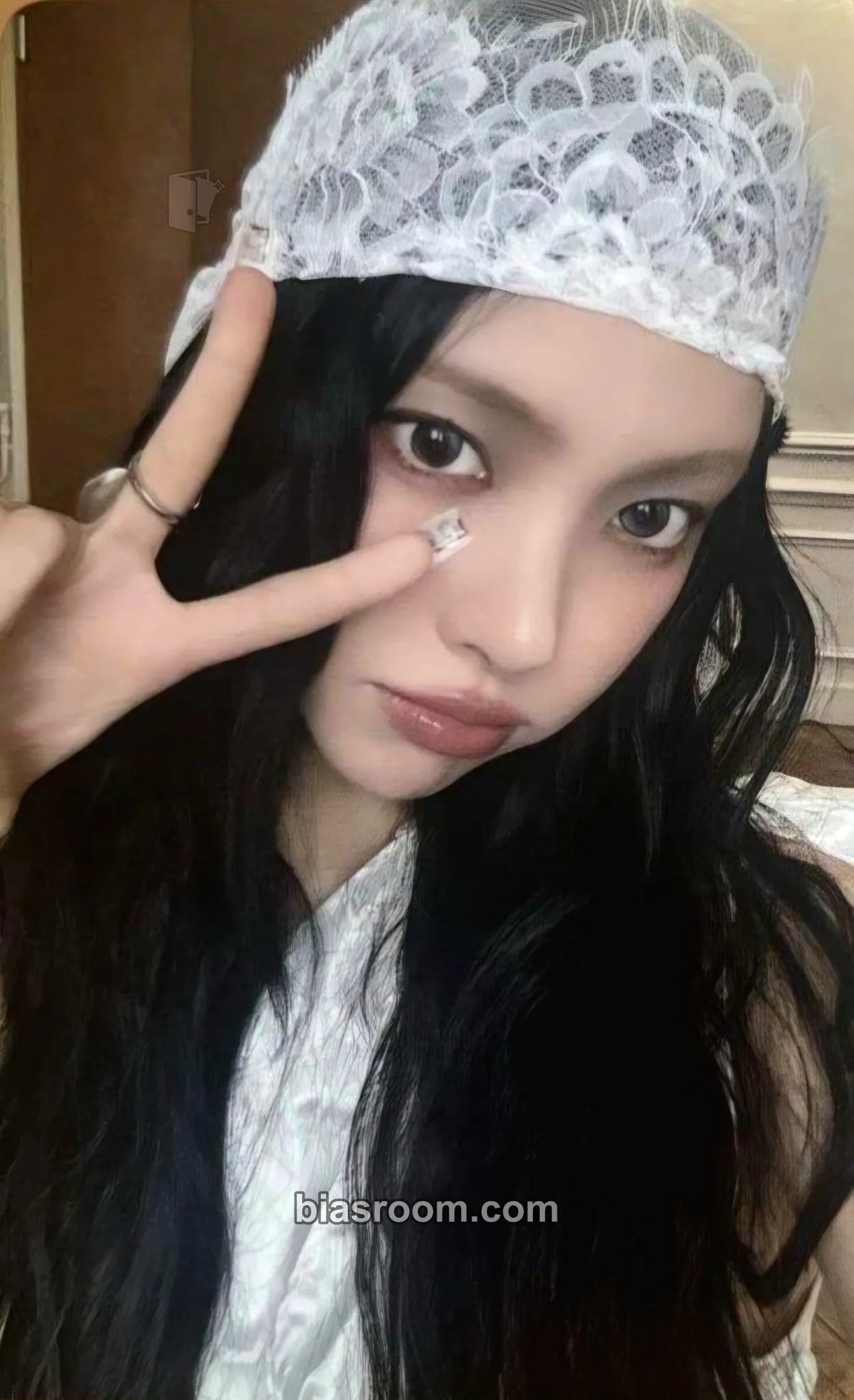 Yunah MAMIHLAPINATAPAI Photocard - ILLIT - ILLIT K-pop photocard