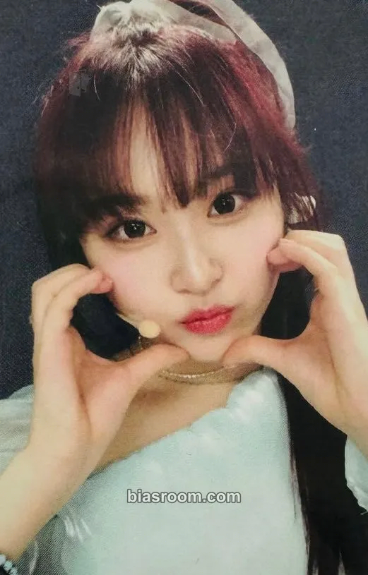 Ririka Love in Bloom Photocard - ILY:1 - ILY:1 K-pop photocard
