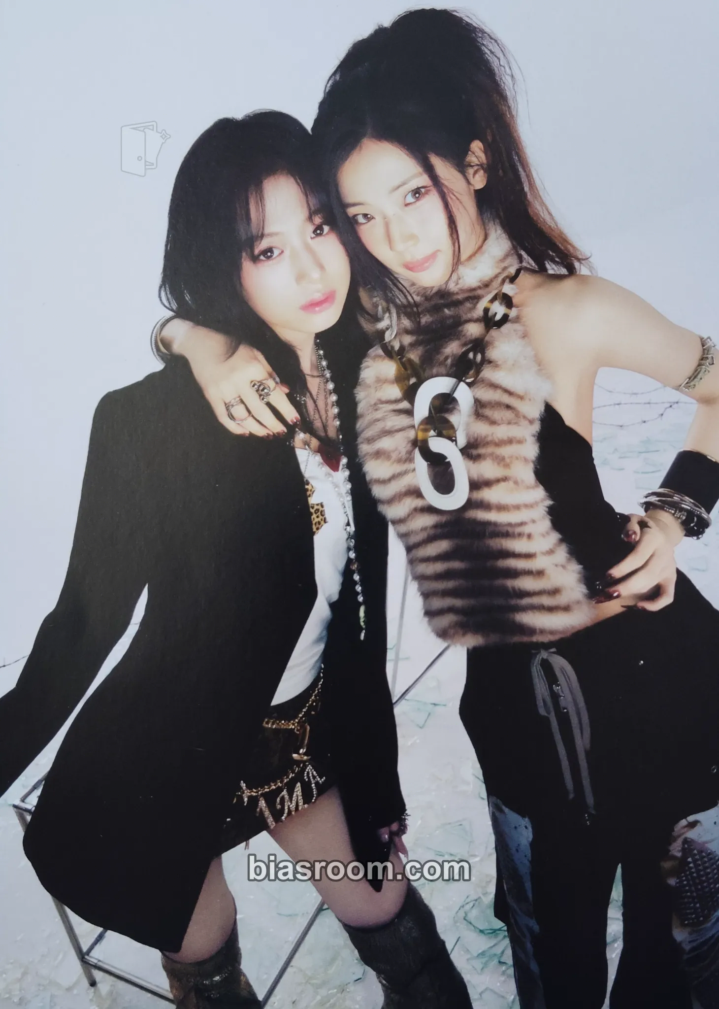 WE GO UP Photocard - BABYMONSTER - BABYMONSTER K-pop photocard