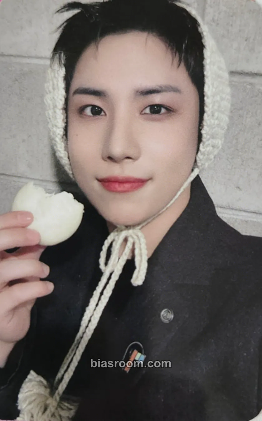 Wow PINATA Photocard - A.C.E - A.C.E K-pop photocard