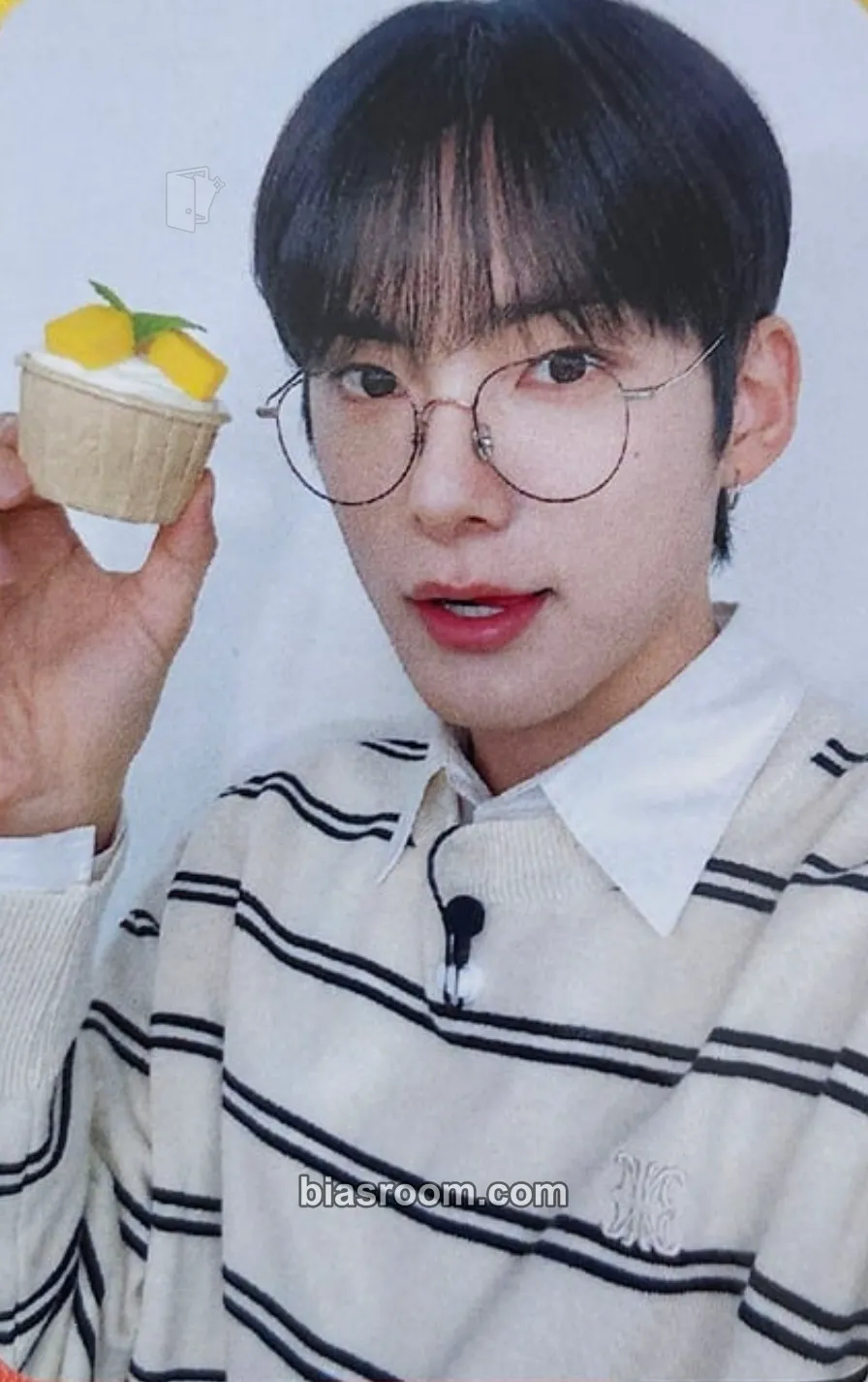 Park Junhee PINATA Photocard - A.C.E - A.C.E K-pop photocard