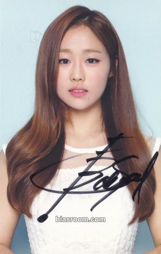 Lee Sujeong (Baby Soul) AlarmMon x Lovelyz Photocard - Lovelyz - Lovelyz K-pop photocard