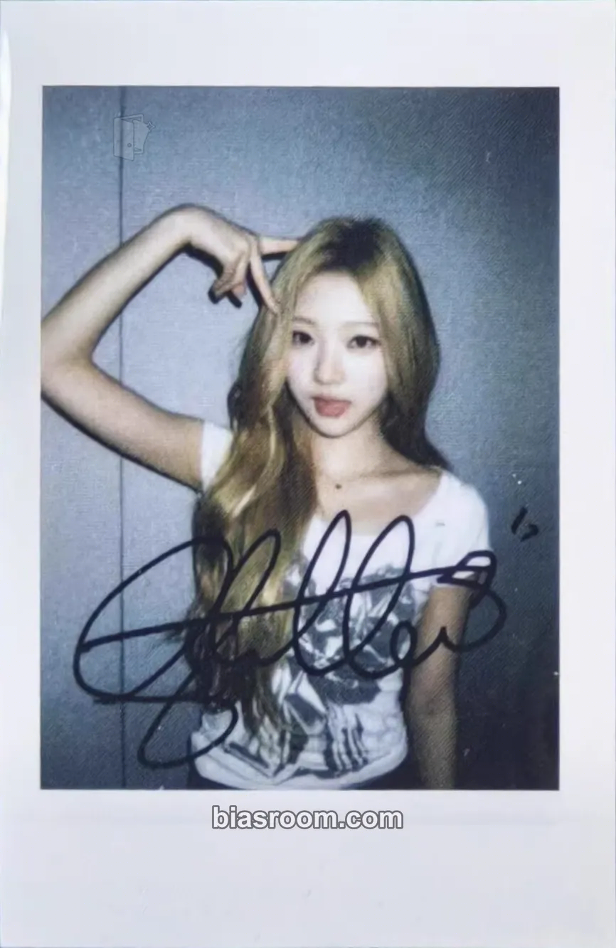 Stella FOCUS Photocard - Hearts2Hearts - Hearts2Hearts K-pop photocard