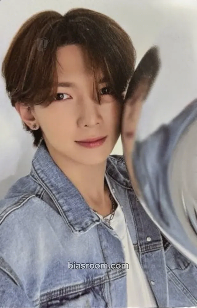 Yeosang Destiny's Memories Exhibition Photocard - ATEEZ - ATEEZ K-pop photocard