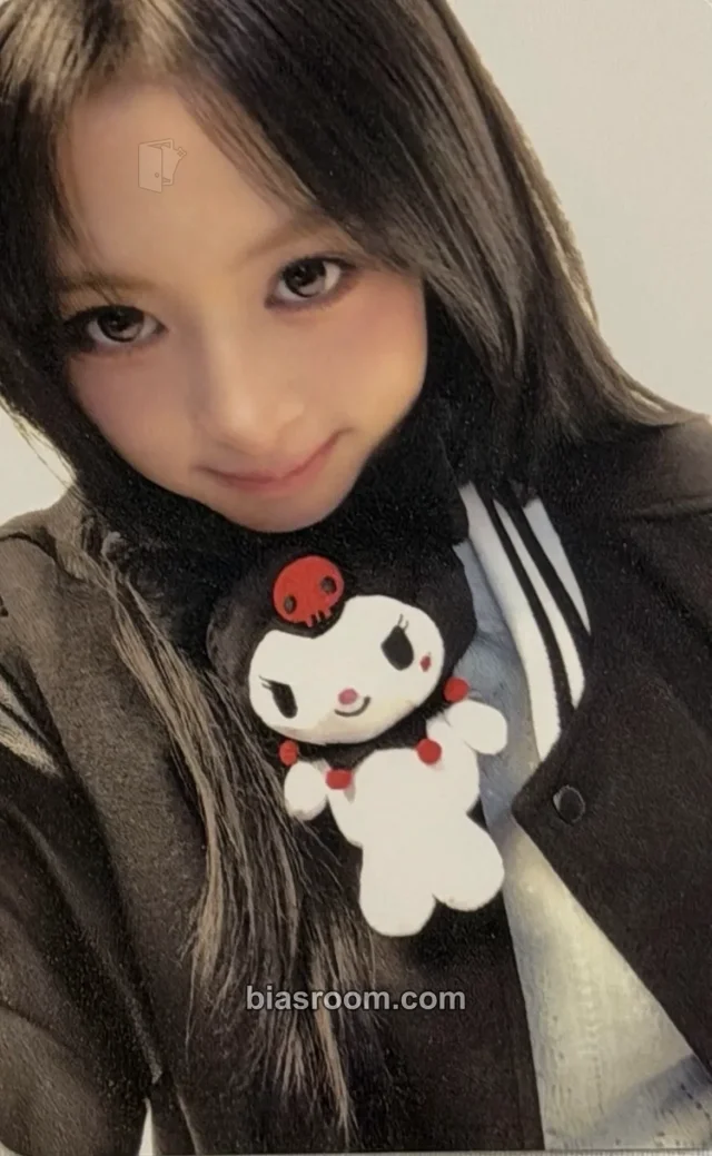 BABYMONSTER - Ahyeon - Kuromi x BABYMONSTER  Other kuromi A version