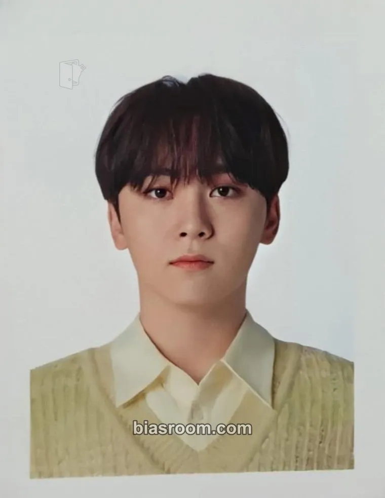 Seungkwan 2020 Season's Greetings Photocard - SEVENTEEN - SEVENTEEN K-pop photocard