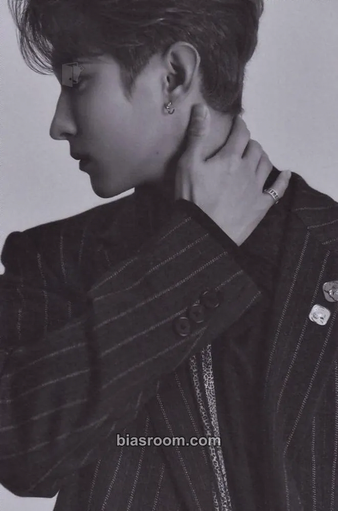DK 2021 Season's Greetings Photocard - SEVENTEEN - SEVENTEEN K-pop photocard